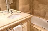 ea_puerto_bathroom